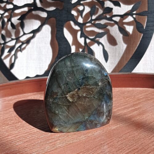 Forme libre Labradorite multicolore - Image 2