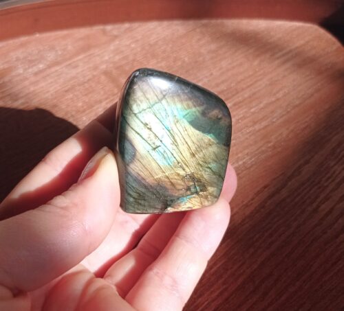 Mini forme libre Labradorite multicolore