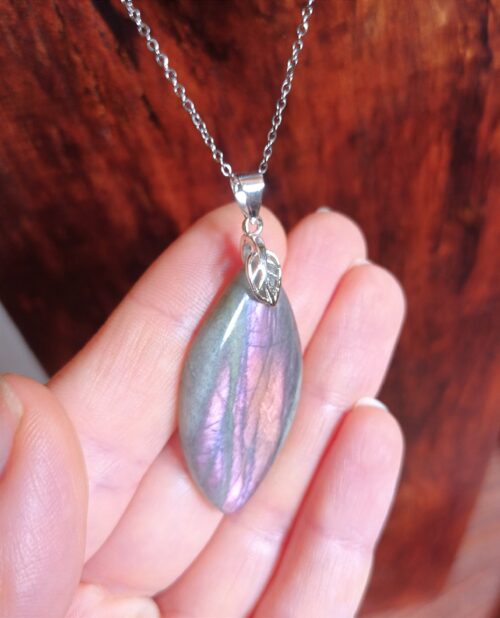 Pendentif Labradorite violette (Spectrolite)