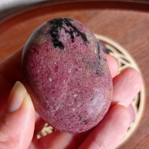 Galet Rhodonite - Image 3