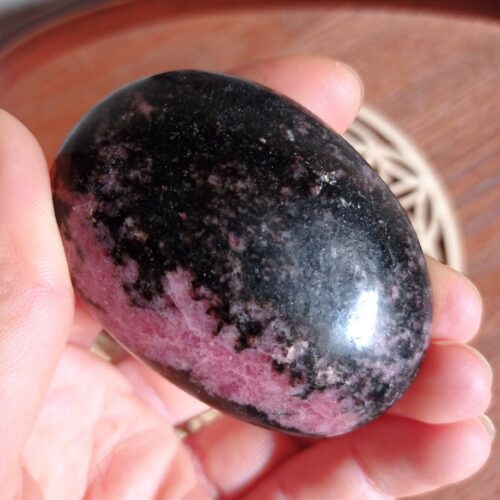 Galet Rhodonite - Image 2