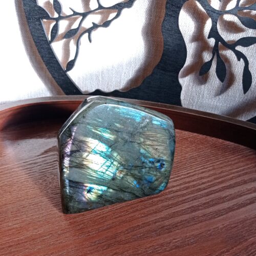 Forme libre Labradorite multicolore - Image 2