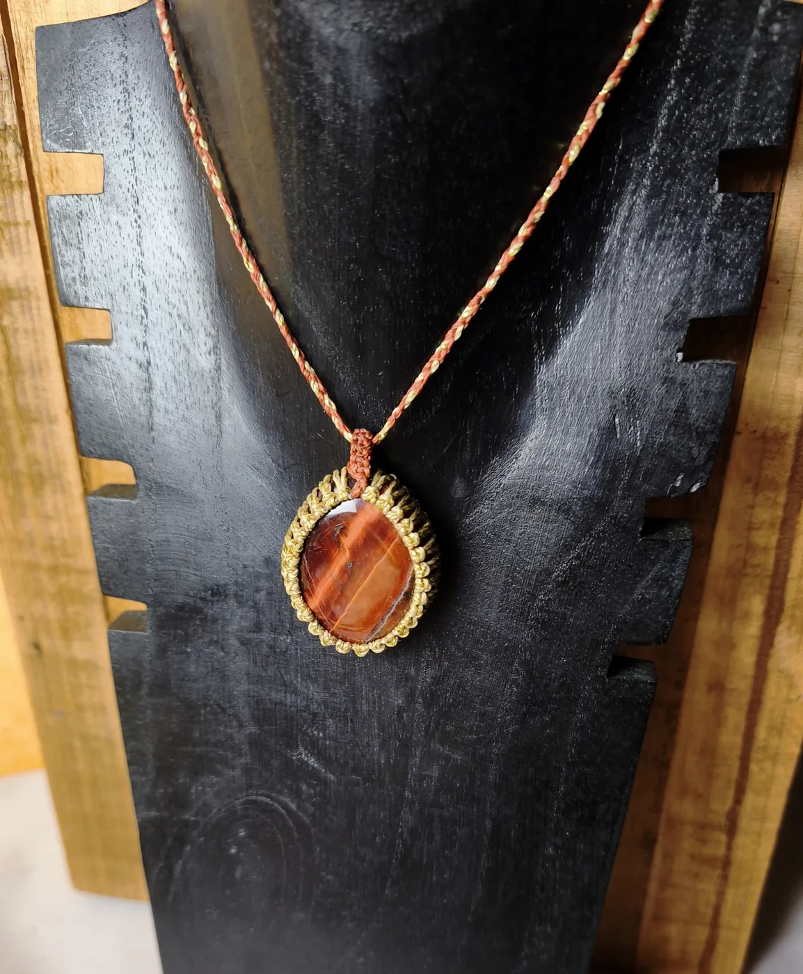 Collier tissé — Œil de Taureau