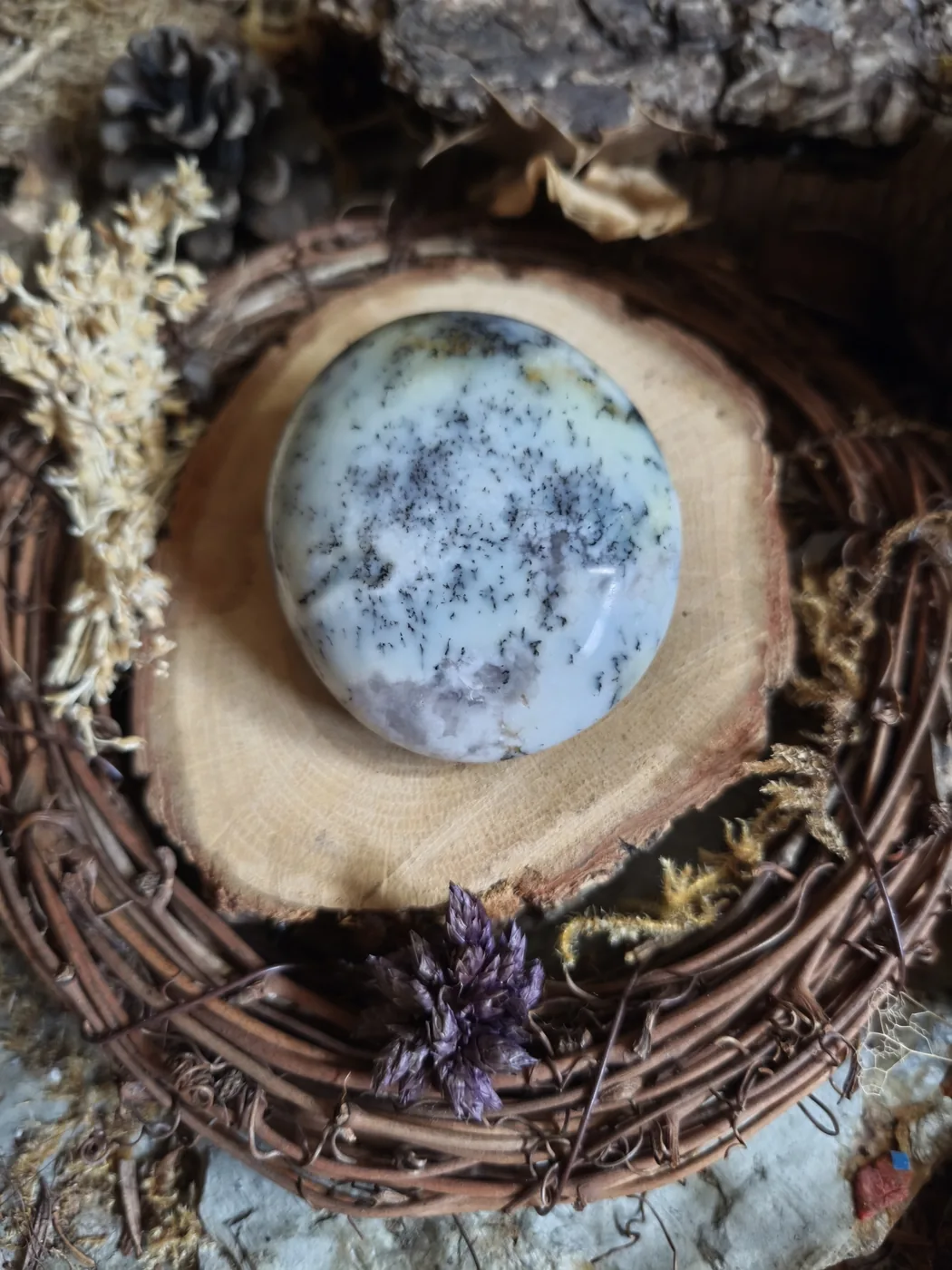 Galet de Merlinite — N°80 — 115 g
