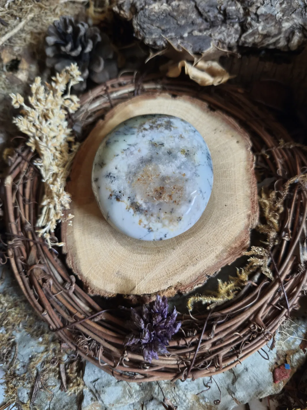 Galet de Merlinite — N°81 — 90 g